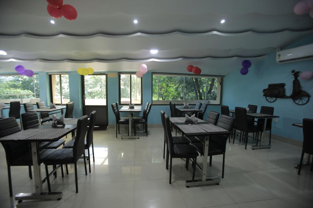 Solar Energy Park Hotel Durgāpur Екстериор снимка
